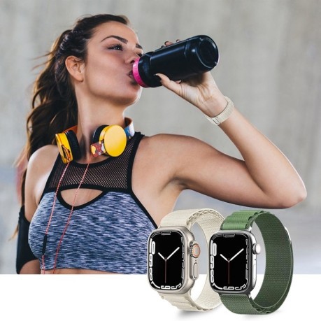 Ремешок Nylon Loop для Apple Watch Series 8/7 45mm/44mm /42mm/49mm - черно-зеленый