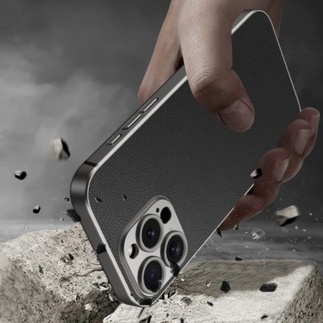 Противоударный чехол GKK Metal Paint Skin Feel Leather для iPhone 16 Pro Max - фиолетовый