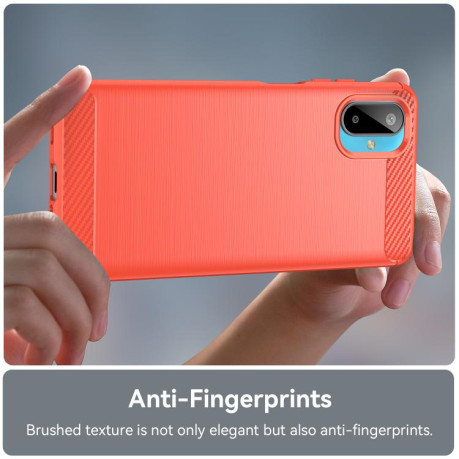 Противоударный чехол Brushed Texture Carbon Fiber на Samsung Galaxy M06 5G - красный