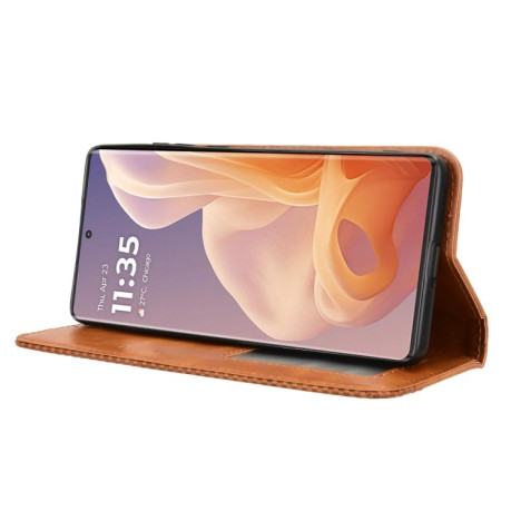 Чехол-книжка Magnetic Buckle Retro Crazy Horse Texture на Motorola Moto G85 5G / S50 Neo 5G - коричневый
