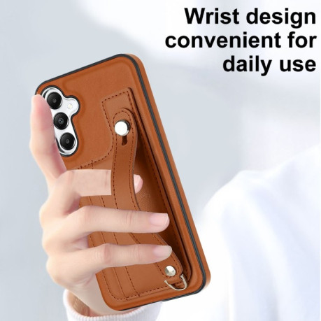 Противоударный чехол Wrist Strap Holder на Samsung Galaxy A25 5G - коричневый