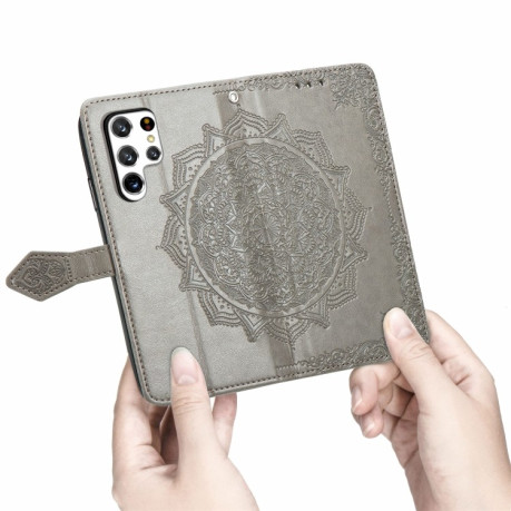 Чохол-книжка Mandala Embossing Pattern Samsung Galaxy S22 Ultra - сірий