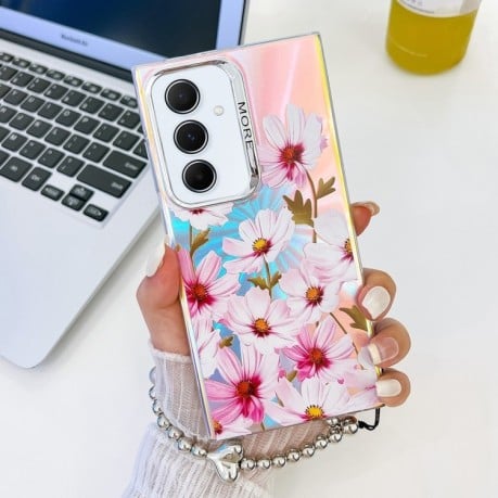 Чехол Electroplating Laser Flower Phone Case with Wrist Strap на  Samsung Galaxy A55 5G - Cosmos Flower