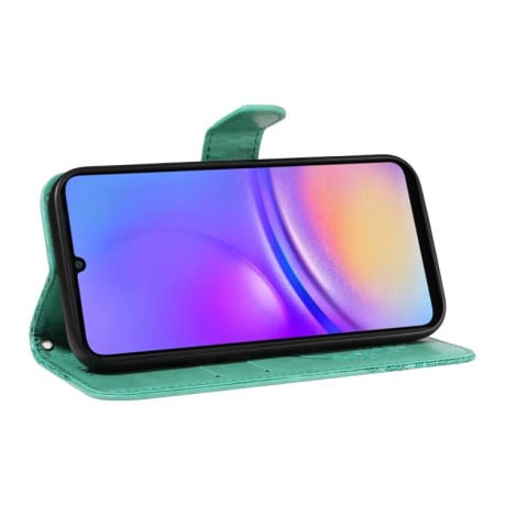 Чехол-книжка Swallowtail Butterfly Embossed Leather на Samsung Galaxy A07 5G - зеленый