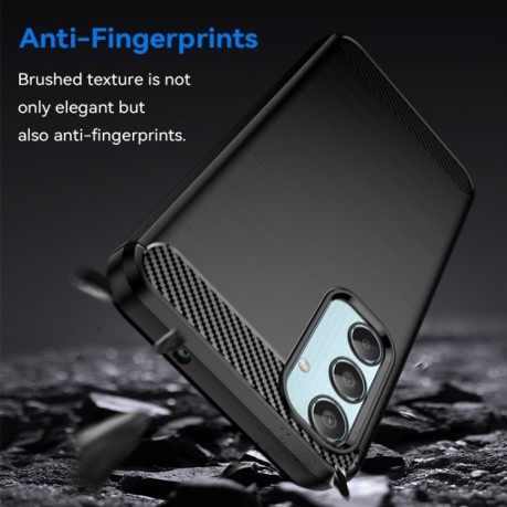 Противоударный чехол Brushed Texture Carbon Fiber на Samsung Galaxy M35 - черный