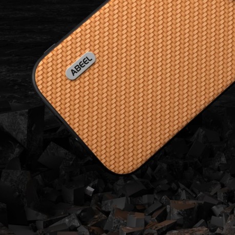 Ударозащитный чехол ABEEL Carbon Fiber на iPhone 15 Plus - коричневый