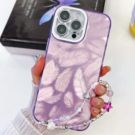 Противоударный чехол Plating Glitter Texture Chain для iPhone 16 Pro - Purple Feathers