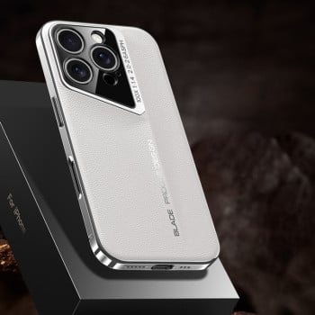 Протиударний чохол J-20 із дизайнерським шкіряним покриттям на iPhone 16 Pro Max - білий