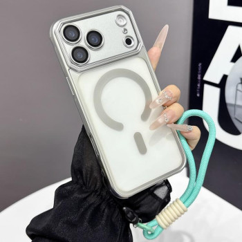Матовый чехол Large Window Matte Electroplated TPU с MagSafe и ремешком для iPhone 17 Pro Max — серебристый