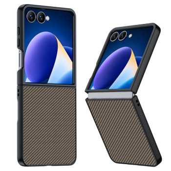 Противоударный чехол Carbon Fiber Texture Printing для Samsung Galaxy Flip 7 - золотой