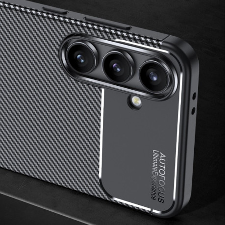 Ударозащитный чехол HMC Carbon Fiber Texture на Samsung Galaxy S24 FE 5G - черный