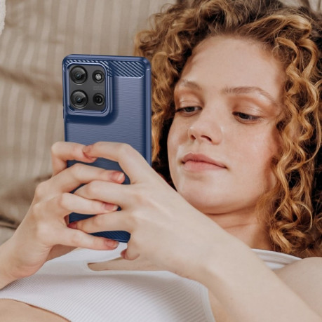 Протиударний чохол Brushed Texture Carbon Fiber на Motorola Moto G75 5G - синій