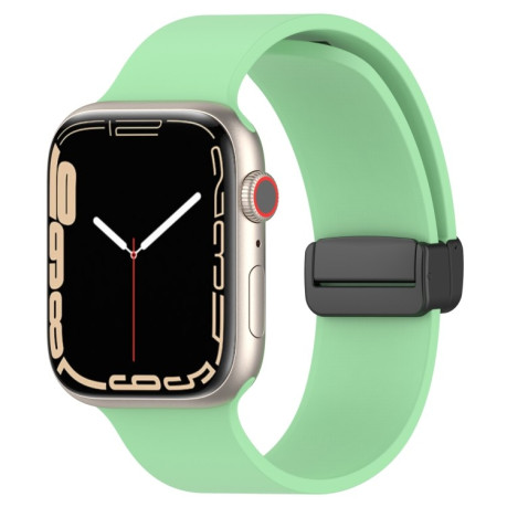 Силіконовий ремінець Magnetic Black Buckle Smooth для Apple Watch Series 8/7 45mm /44mm /42mm - світло-зелений