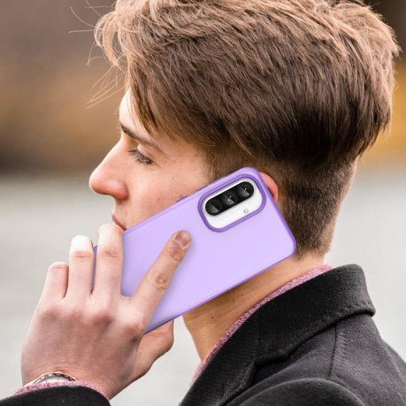 Противоударный чехол Frosted Translucent TPU Hybrid PC для Samsung Galaxy A56 5G - фиолетовый