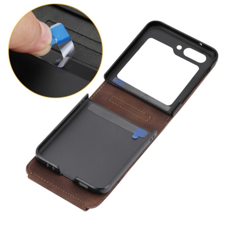 Протиударний чохол Skin Feel Flowers Embossed Wallet для Samsung Galaxy Flip 5 - коричневий