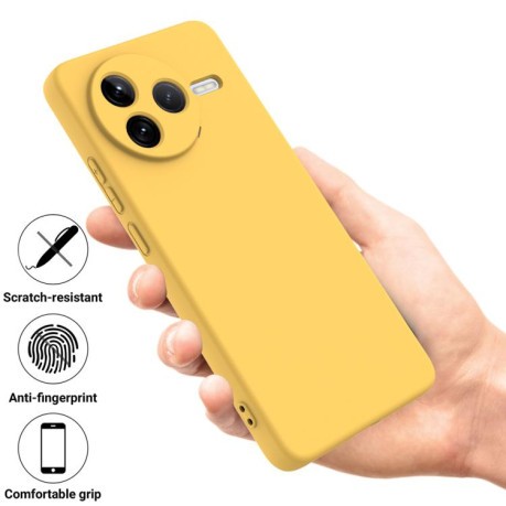 Силиконовый чехол Solid Color Liquid Silicone на Xiaomi Poco F7 Pro - желтый