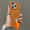 Магнитный чехол Skin-feel Magnetic TPU with Silicone Strap с силиконовым ремешком для iPhone 16 Pro — коричневый