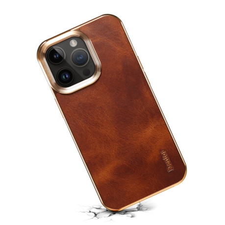 Чехол Denior Oil Wax Cowhide Plating для iPhone 15 - коричневый