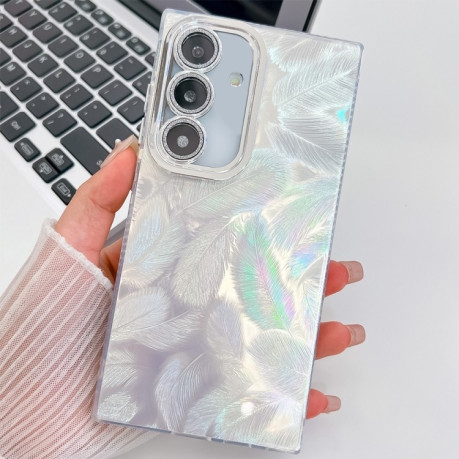 Противоударный чехол Plating Glitter Texture TPU with Lens Film для Samsung Galaxy S25 5G - White Feathers