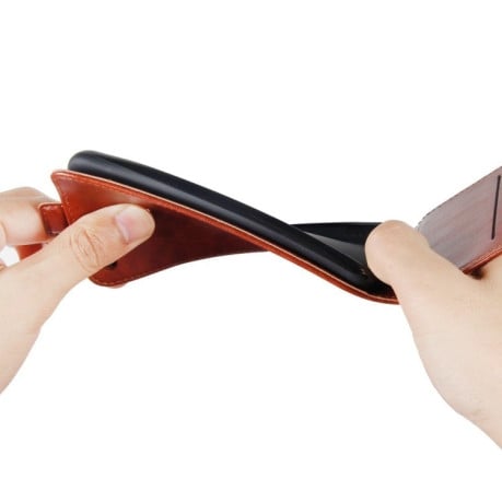 Кожаный флип чехол на iPhone X/Xs Crazy Horse Texture со слотом для кредитной карты коричневый