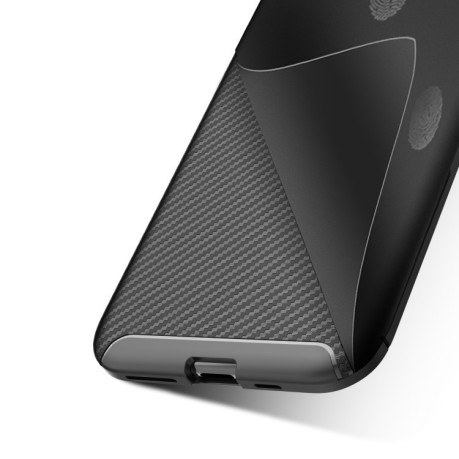 Карбоновый чехол Carbon Fiber Texture на iPhone  11 Pro- черный