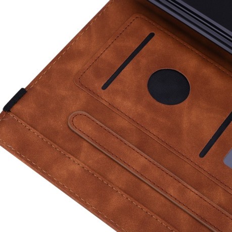Чехол-книжка Calf Pattern Design Embossed для Xiaomi Mi Pad 5 / 5 Pro - коричневый