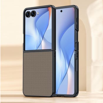 Противоударный чехол Carbon Fiber Texture Printing на Samsung Galaxy Flip8 5G — золотой