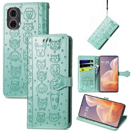 Чехол-книжка Cat and Dog для Motorola Moto G85 - зеленый