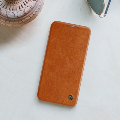 Кожаный чехол-книжка Nillkin Qin Series для iPhone 12/12 Pro - коричневый