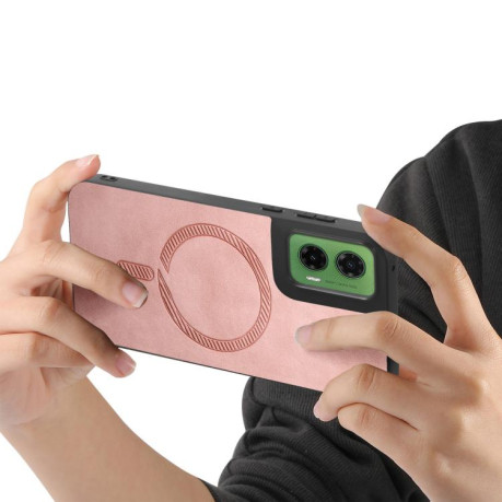 Чехол Retro MagSafe Magnetic PU на Motorola Moto G35 - розовый