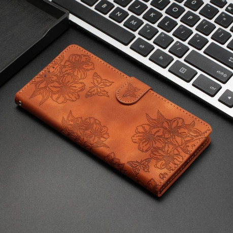 Чехол-книжка Cherry Blossom Butterfly Skin Feel Embossed на Motorola Edge 50 5G - коричневый