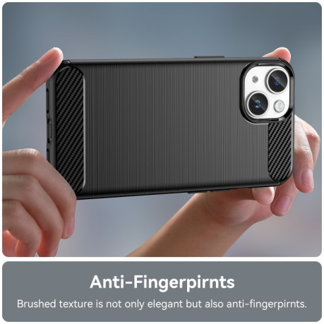 Противоударный чехол Brushed Texture Carbon Fiber на iPhone 15 Plus - черный