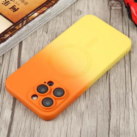 Противоударный чехол Liquid Silicone Full (Magsafe) для iPhone 15 - оранжево-желтый