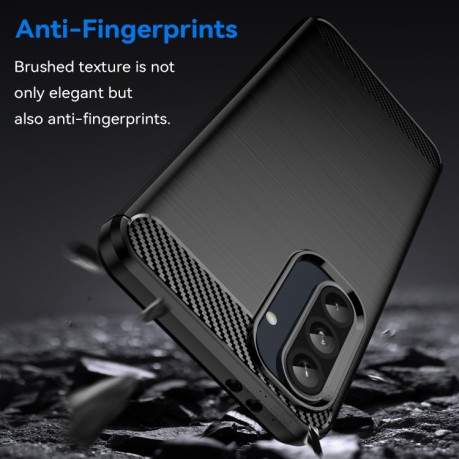 Противоударный чехол Brushed Texture Carbon Fiber на Samsung Galaxy A36 5G - черный