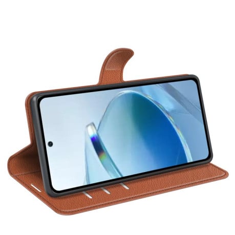 Чехол-книжка с фактурой Litchi и магнитным хлястиком на Xiaomi Redmi 15C 5G / 4G EU 173mm - коричневый