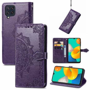 Чехол-книжка Lucky Clover Halfway Mandala Embossing Pattern на Samsung Galaxy M32/A22 4G  - фиолетовый