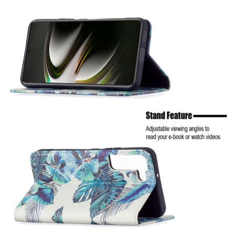 Чехол-книжка Colored Drawing Pattern для Samsung Galaxy S22 5G - Blue Leaf