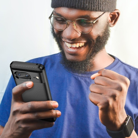 Протиударний чохол Brushed Texture Carbon Fiber на Google Pixel 8 - чорний