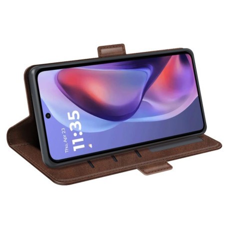 Чехол-книжка Dual-side Magnetic Buckle для Motorola Moto E15 - коричневый