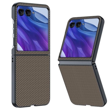 Противоударный чехол Carbon Fiber Texture Printing для Motorola Razr 60 Ultra 5G - золотой