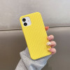 Противоударный чехол Herringbone Texture для iPhone 12/12 Pro - желтый