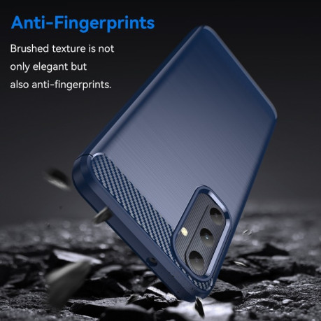 Противоударный чехол Brushed Texture Carbon Fiber на Samsung Galaxy A05s - синий