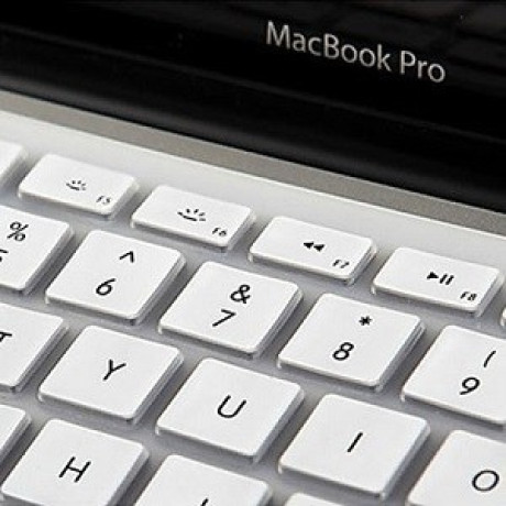 Защитная накладка (пленка) на клавиатуру  белая с кириллицей на MacBook Air/Pro/Retina 13/15/17