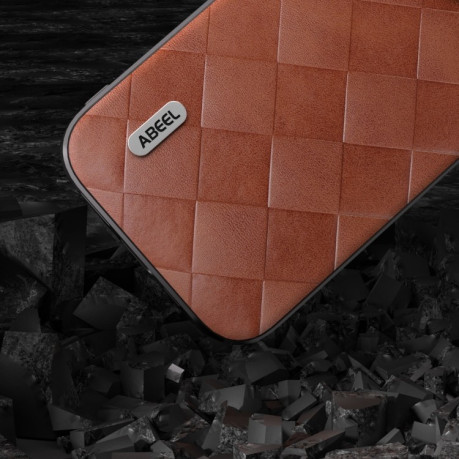 Противоударный чехол Weave Plaid для iPhone 15 Pro Max - коричневый