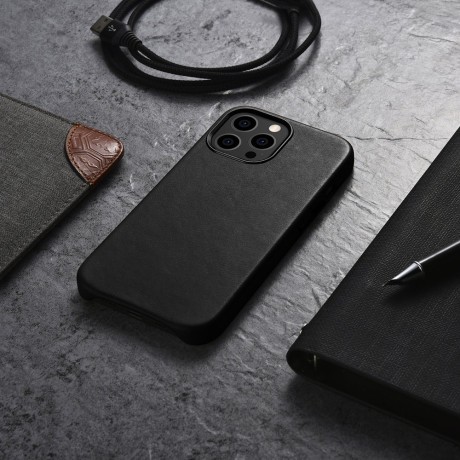 Шкіряний чохол iCarer Leather Oil Wax (MagSafe) для iPhone 13 Pro - чорний