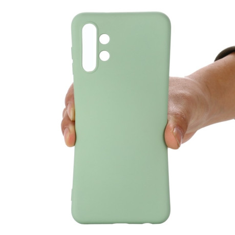 Чехол Solid Color Liquid Silicone на Samsung Galaxy A13 4G - зеленый