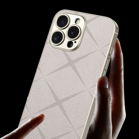 Противоударный чехол GKK Asterism Metal Paint Skin Feel Leather для iPhone 16 Pro Max - черный