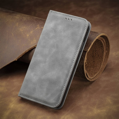 Чехол-книжка Retro Skin Feel Business Magnetic для Realme 12+ Plus - серый