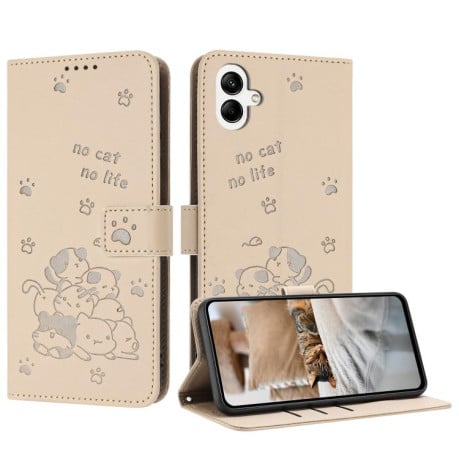 Чехол-книжка Embossed Kitten Phone Leather на Samsung Galaxy A07 4G - бежевый