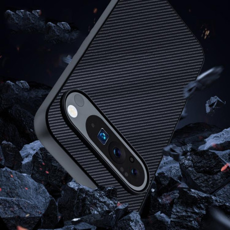 Протиударний чохол Carbon Fiber Texture Printing для Google Pixel 10/10 Pro - золотий